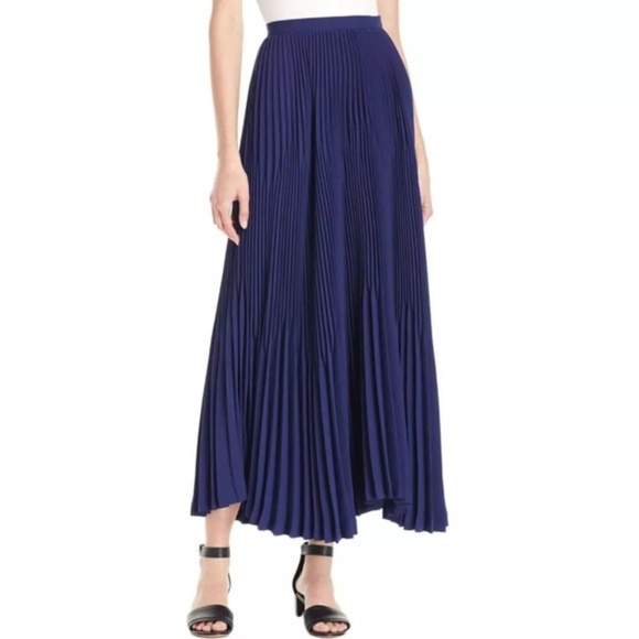 Theory | Skirts | Nwt Theory Laire Winslow Crepe Pleat Maxi Skirt ...